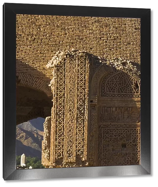 Twelfth century Ghorid ruins believed to be a mausoleum or madrassa, Jam to Obay