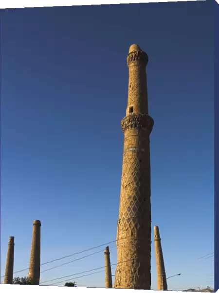 Minaret supported by steel cables, a project undertaken by UNESCO and local experts in 2003