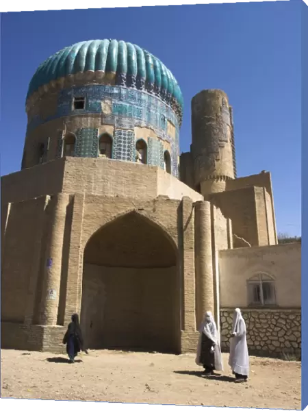 Ladies wearing burqas, Timurid shrine of Khwaja Abu Nasr Parsa, Balkh