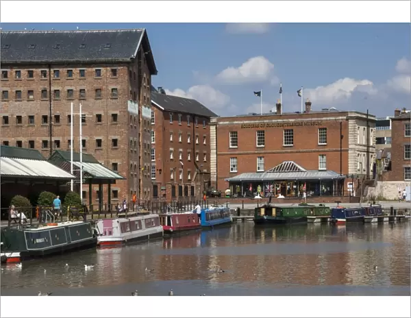 Gloucester Historic Docks, Narrow Boats, Soldiers Museum, Gloucester, Gloucestershire