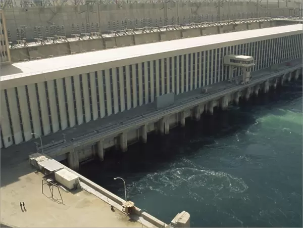 The Aswan High Dam, built in 1971, Aswan, Egypt, North Africa, Africa