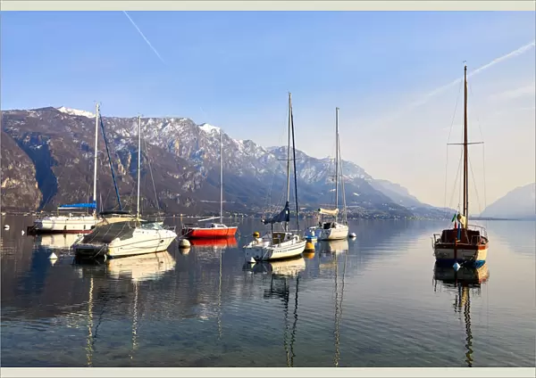 Sailing boats in the harbour at Borgo di Pescallo in Bellagio, Lake Como, Lombardy