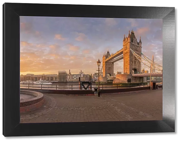 Panoramic view of Tower Bridge, Girl with Dolphin, The Shard and River Thames at sunrise