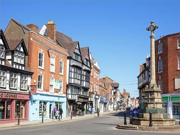 Tewkesbury Town centre shops and the Tewkesbury War Memorial (The Cross), Tewkesbury, Gloucestershire, England, United Kingdom, Europe