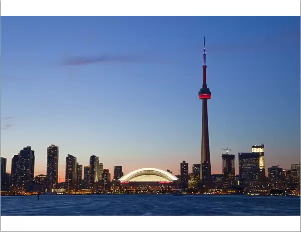 Skyline of downtown Toronto, CN Tower and Rogers Centre, Toronto, Ontario