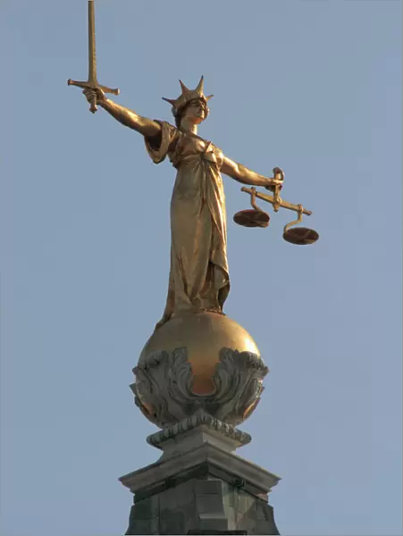 Scales of Justice, Central Criminal Court, Old Bailey, London, England, United Kingdom, Europe