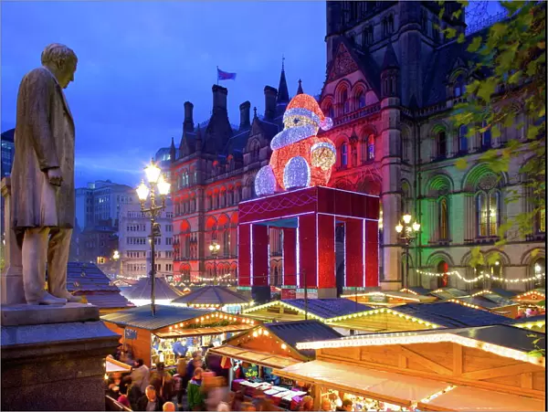 Christmas Market and Town Hall, Albert Square, Manchester, England, United Kingdom, Europe