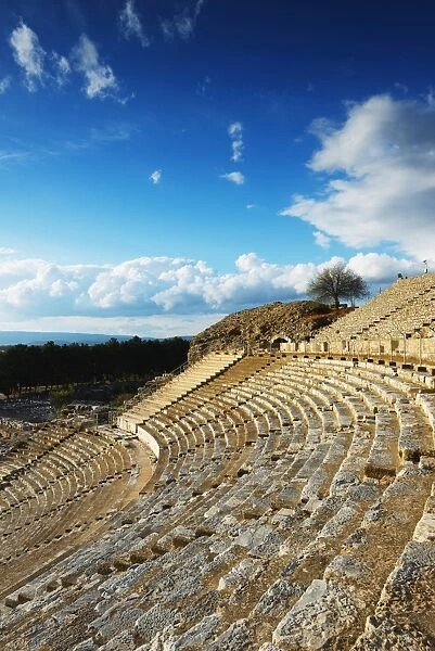 Ancient Roman amphitheater, Ephesus, Selcuk, Anatolia, Turkey, Asia Minor, Eurasia