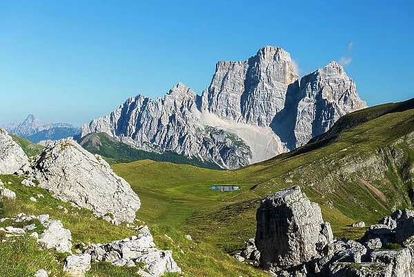 Baste lake and the massif of Pelmo mount, Mondeval, Giau Pass, Dolomites of Belluno, Belluno province, Veneto, Italy, Europe