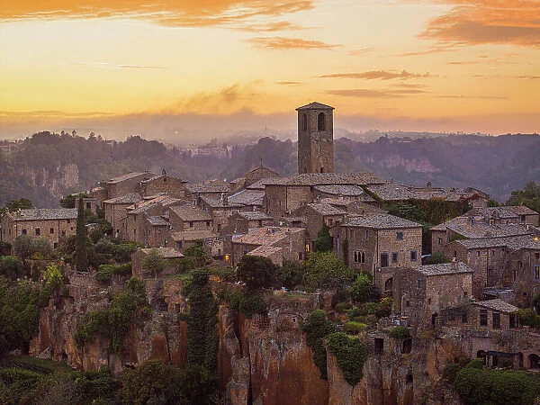 The beautiful village of Civita di Bagnoregio during an autumn sunset, Civita di Bagnoregio, Viterbo, Lazio, Italy, Europe