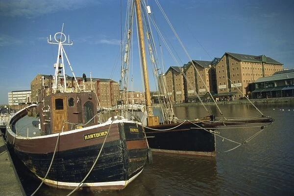 Boats in docks, Gloucester, Gloucestershire, England, United Kingdom, Europe