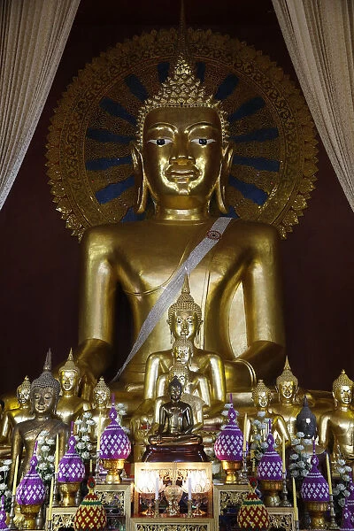 Buddha statues in Wat Chedi Luang, Chiang Mai, Thailand, Southeast Asia, Asia