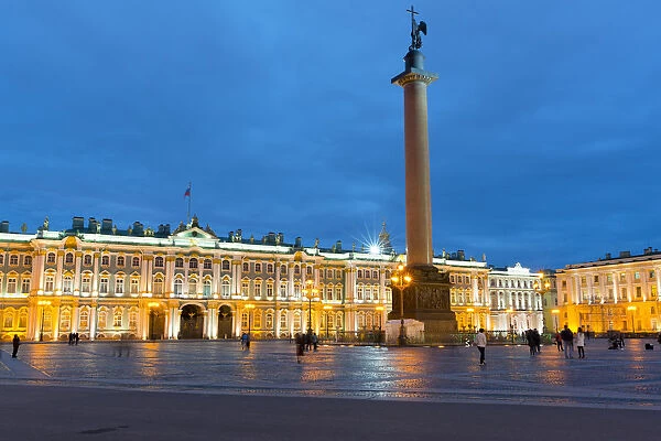 Dvortsovaya Square (Palace Square) with Alexander Column and the Winter Palace of
