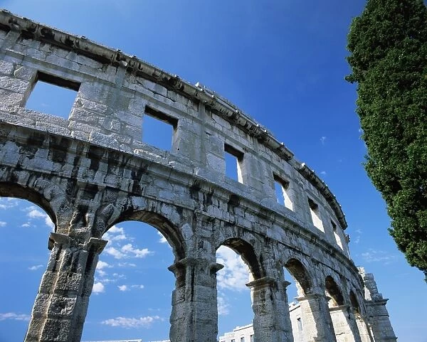 First century Roman amphitheatre, Pula, Istria, Croatia, Europe