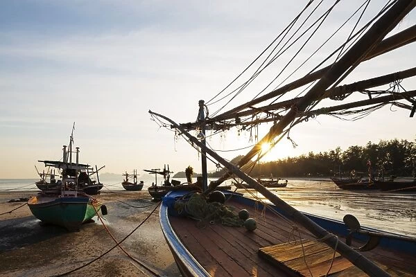 Fishing boats at sunset, Sam Phraya Beach, Khao San Roi Yot National Park, Prachuap Kiri Khan