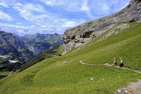 Hikers at Kleine Scheidegg, Grindelwald, Bernese Oberland, Switzerland, Europe