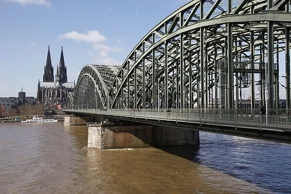 Hohenzollern Bridge over the River Rhine, Cologne, North Rhine Westphalia