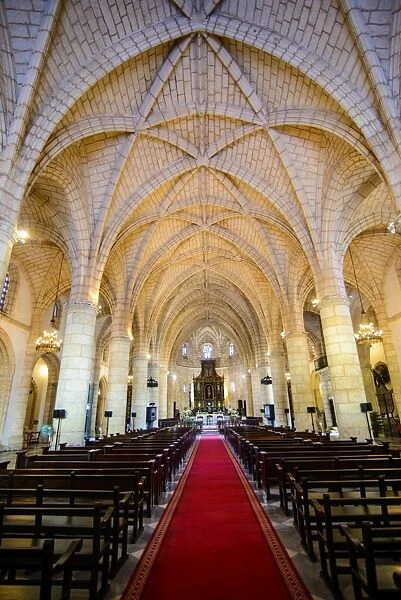 Interior of the Cathedral Primada de America, Old Town, UNESCO World Heritage Site, Santo Domingo, Dominican Republic, West Indies, Caribbean, Central America