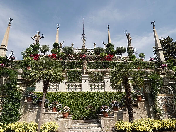 Italianate gardens, Palazzo Borromeo, Isola Bella, Lake Maggiore, Italian Lakes, Piedmont, Italy, Europe