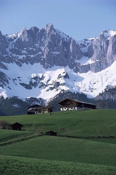 Kaiser Gebirge (Kaisergebirge) mountain range from the south, above Ellmau