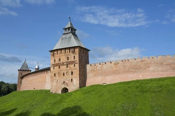 Kremlin Wall with Towers, UNESCO World Heritage Site, Veliky Novgorod, Novgorod Oblast