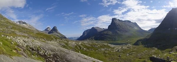 Mountains near Trollstigen, More og Romsdal, Norway, Scandinavia, Europe
