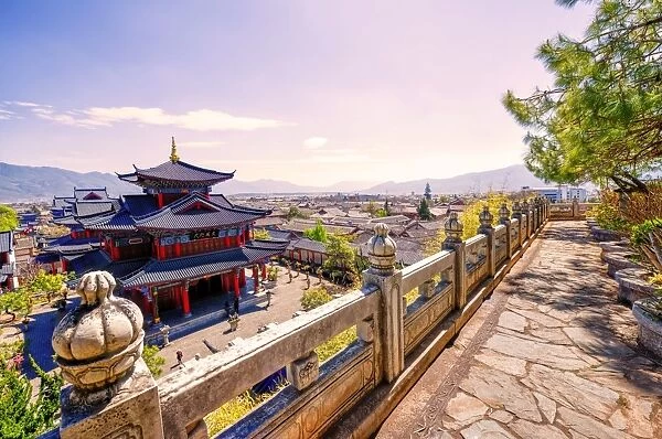 Mufu with surrounding Old Town, UNESCO World Heritage Site, as seen from a raised vantage point, Lijiang, Yunnan, China, Asia