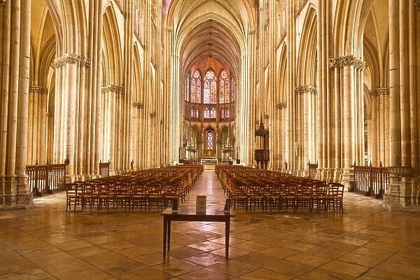 The nave of Saint-Pierre-et-Saint-Paul de Troyes cathedral, in Gothic style, dating from around 1200, Troyes, Aube, Champagne-Ardennes, France, Europe