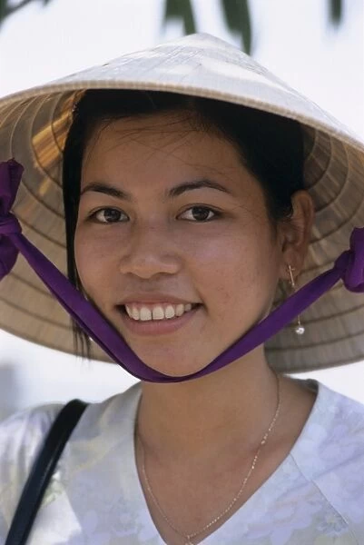 Portrait of young Vietnamese girl, Vietnam, Indochina, Southeast Asia, Asia