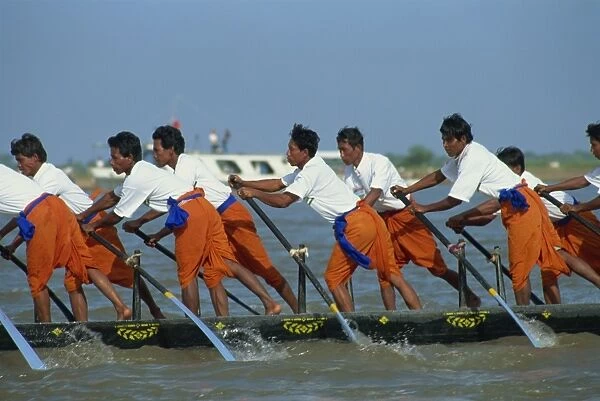 Racers at the Water Festival, Phnom Penh, Cambodia, Indochina, Southeast Asia, Asia