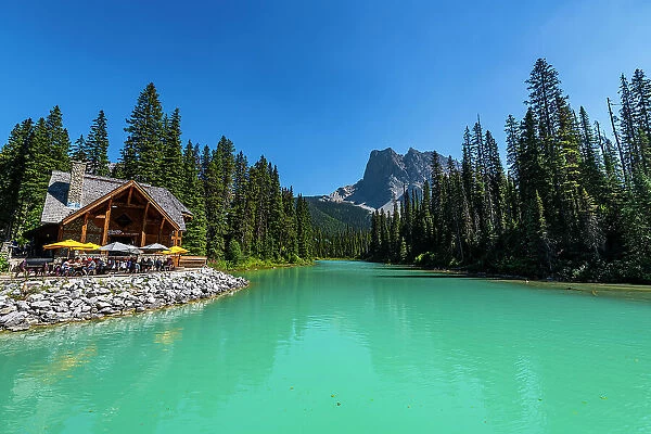 Restaurant on Emerald Lake, Yoho National Park, UNESCO World Heritage Site, British Columbia, Canada, North America