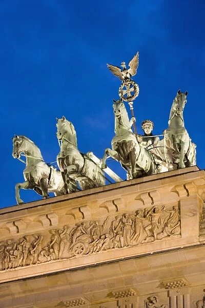 Statue, Brandenburg Gate (Brandenburger Tor) at dusk