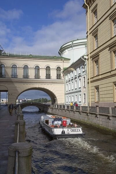 Tour boat on the Moika River Canal, UNESCO World Heritage Site, St. Petersburg, Russia