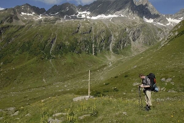 Trek in Swiss Alps, Uri, Switzerland, Europe