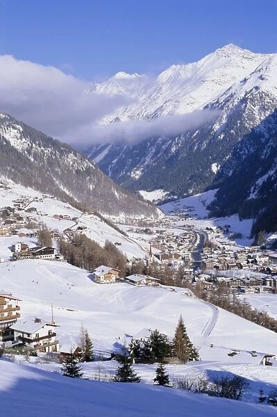 Valley above town of Solden in the Austrian Alps, Tirol (Tyrol), Austria, Europe