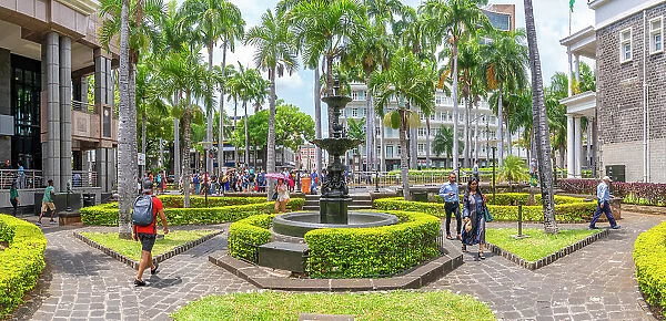 View of fountain and trees in Place d'Armes in Port Louis, Port Louis, Mauritius, Indian Ocean, Africa
