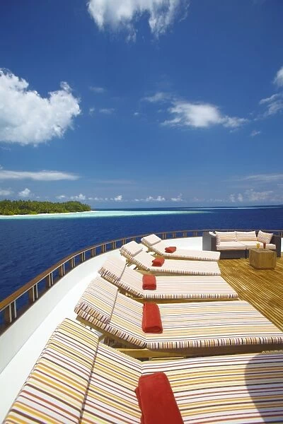 Yacht and tropical island, Maldives, Indian Ocean, Asia
