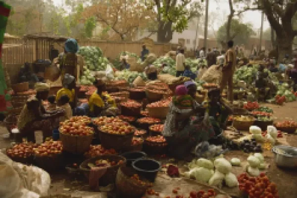 Buy Market scene, Bobo Dioulasso, Burkino Faso, West Africa, Africa