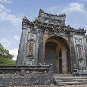 An archway at Tu Duc Royal Tomb, Hue, UNESCO World Heritage Site, Vietnam, Indochina, Southeast Asia, Asia