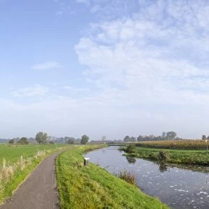 Countryside cycle path along the River Mark, Breda, North Brabant, The Netherlands (Holland), Europe