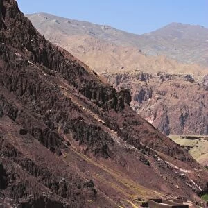 Pai Mori Gorge, between Kabul and Bamiyan (the southern route), Bamiyan province