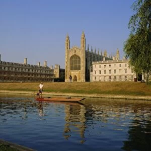 Punt on The Backs, River Cam, Kings College, Cambridge, Cambridgeshire