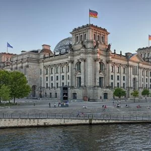 Reichstag Parliament Building at sunset, Mitte, Berlin, Germany, Europe