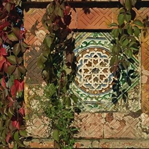 Tiled panel on decorative column in Moorish Gothic style, 19th century Quinta