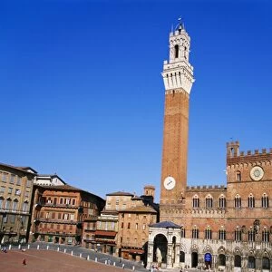 Torre del Mangia, Piazza del Campo, Tuscany, Italy