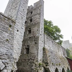 View the original wall around the town of Visby, UNESCO World Heritage Site, Gotland Island, Sweden, Scandinavia, Europe