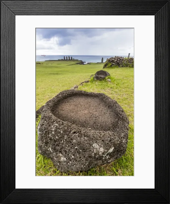 Framed Print : House foundation and seven moai in the Tahai Archaeological Zone on Easter Island (Isla de Pascua) (Rapa Nui), UNESCO World Heritage Site, Chile, South America Framed Print : House foundation and seven moai in the Tahai Archaeological Zone on Easter Island (Isla de Pascua) (Rapa Nui), UNESCO World Heritage Site, Chile, South America