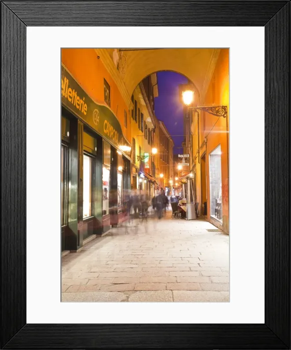 Framed Print : The historic centre of Bologna, UNESCO World Heritage Site, Emilia-Romagna, Italy, Europe Framed Print : The historic centre of Bologna, UNESCO World Heritage Site, Emilia-Romagna, Italy, Europe