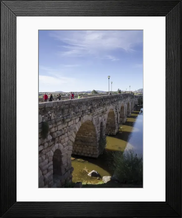 Framed Print : Puente Romano (Roman Bridge) in Merida, UNESCO World Heritage Site, Badajoz, Extremadura, Spain, Europe Framed Print : Puente Romano (Roman Bridge) in Merida, UNESCO World Heritage Site, Badajoz, Extremadura, Spain, Europe