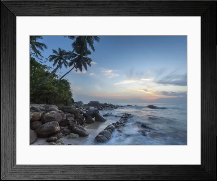 Framed Print : Sunrise at a secluded lagoon with rocks and palm trees framing the view, Tangalle, Sri Lanka, Indian Ocean, Asia Framed Print : Sunrise at a secluded lagoon with rocks and palm trees framing the view, Tangalle, Sri Lanka, Indian Ocean, Asia